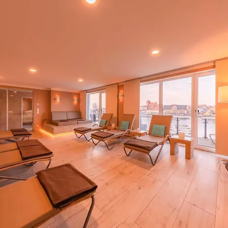 Apartment Mueritz Charme - In Der Hafenresidenz Mit Wasserblick & Kamin Waren (Mueritz)