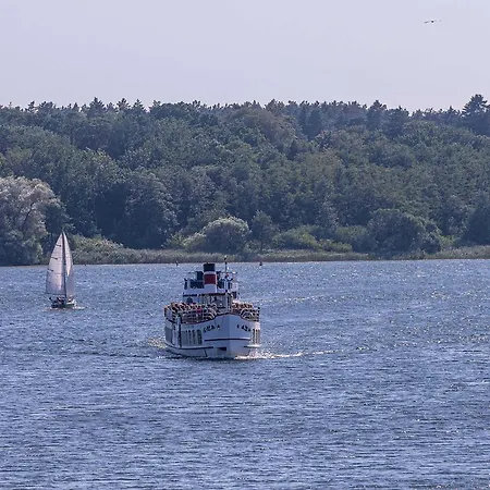 Mueritz Charme - In Der Hafenresidenz Mit Wasserblick & Kamin * Waren (Mueritz)