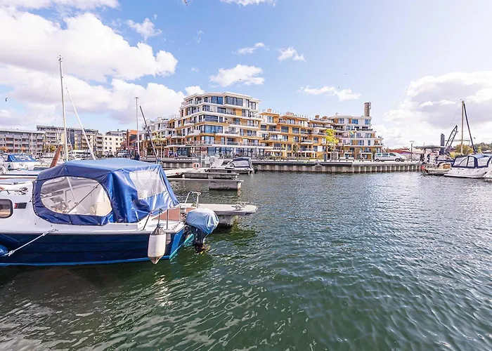 Müritz Charme - In Der Hafenresidenz Mit Wasserblick&kamin Apartamento