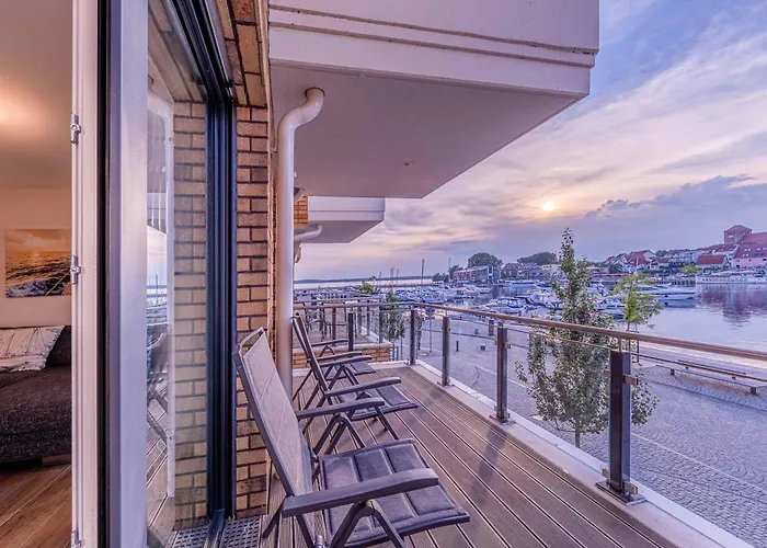 Apartamento Müritz Charme - In Der Hafenresidenz Mit Wasserblick&kamin Waren (Mueritz)