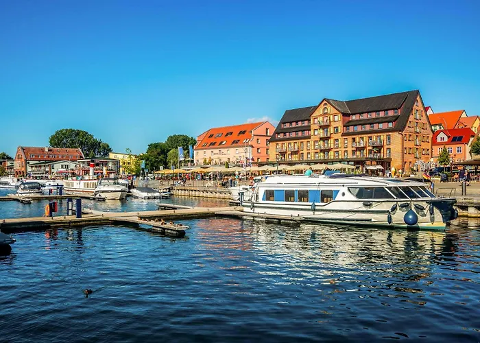 Müritz Charme - In Der Hafenresidenz Mit Wasserblick&kamin *